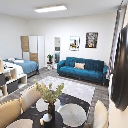 Affordable Suite In Vienna'S Hotpoint Kültér fotó