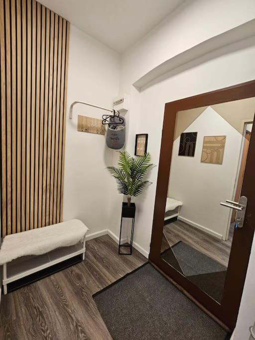 Affordable Suite In Vienna'S Hotpoint Kültér fotó